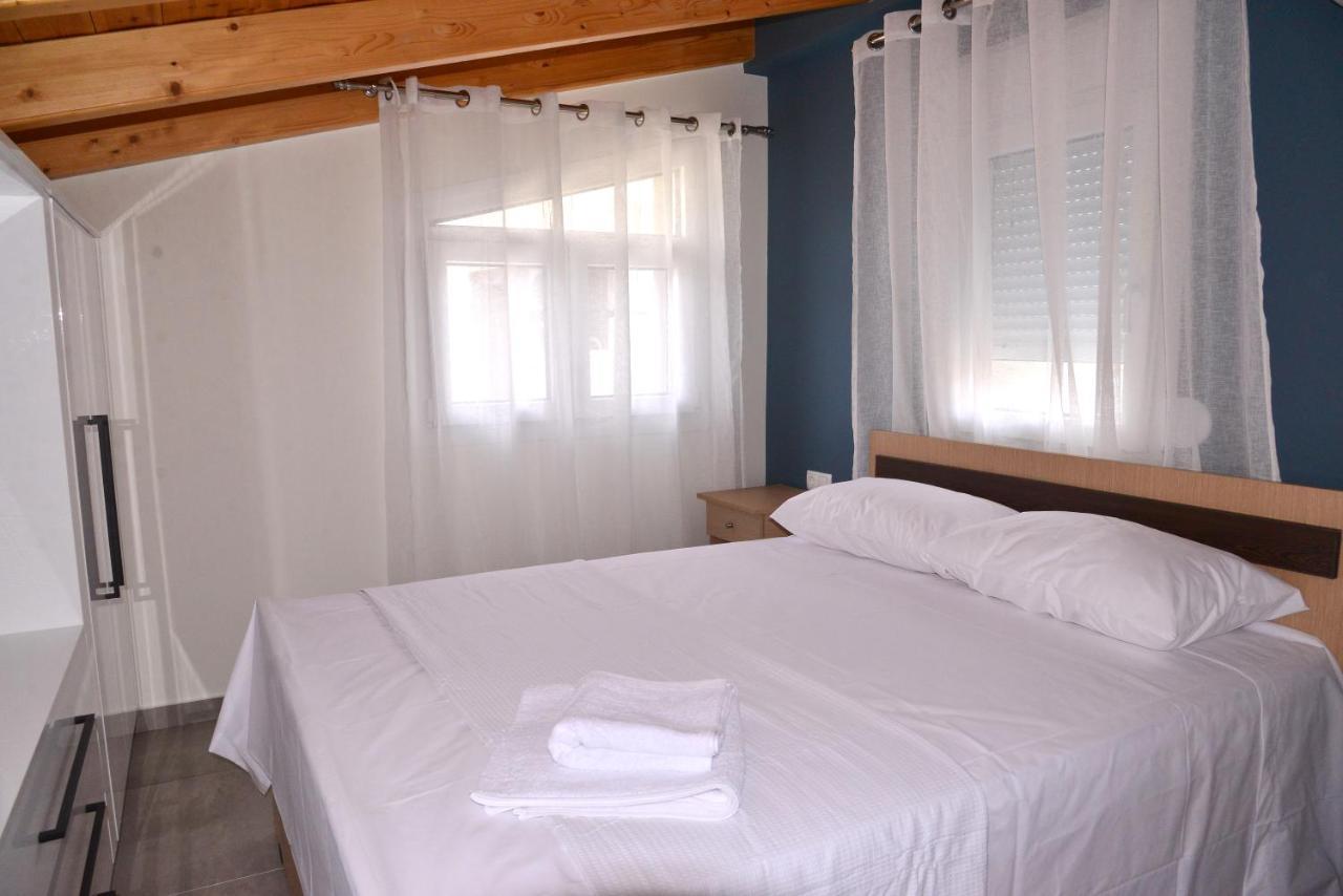 Almeta Suites Chios Town Exterior photo